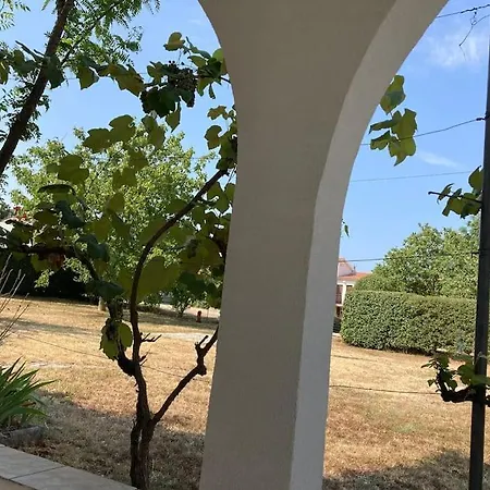Luxury 4 Bedroom 2 Km From The Coast. Villa