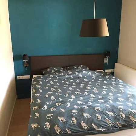 Luxury 4 Bedroom 2 Km From The Coast. Villa
